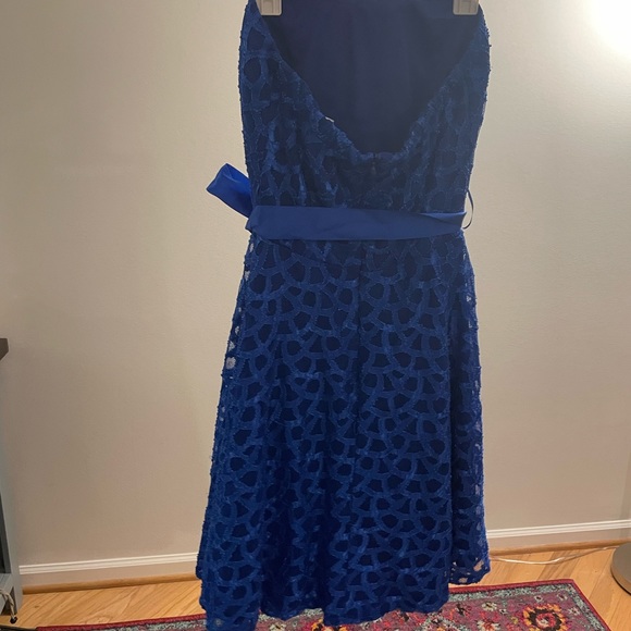 Strapless royal blue cocktail dress, perfect for wedding/homecoming - Picture 3 of 4